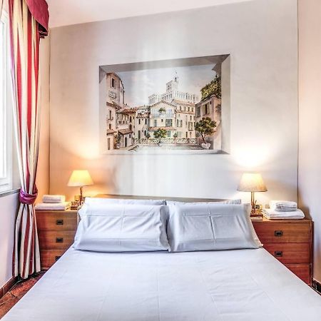 Apartmán Cozy Flat In Trevi Fountain Řím Exteriér fotografie