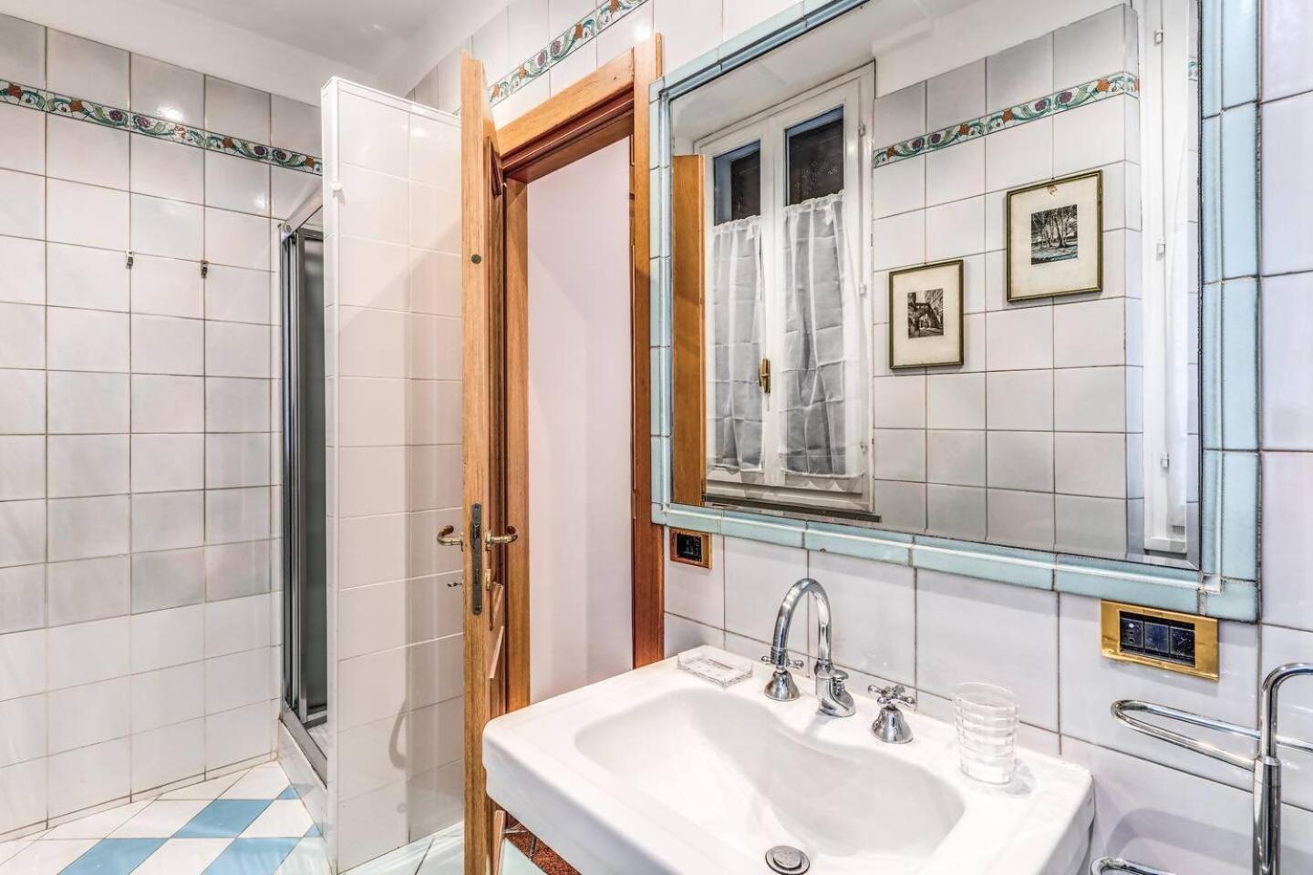 Apartmán Cozy Flat In Trevi Fountain Řím Exteriér fotografie