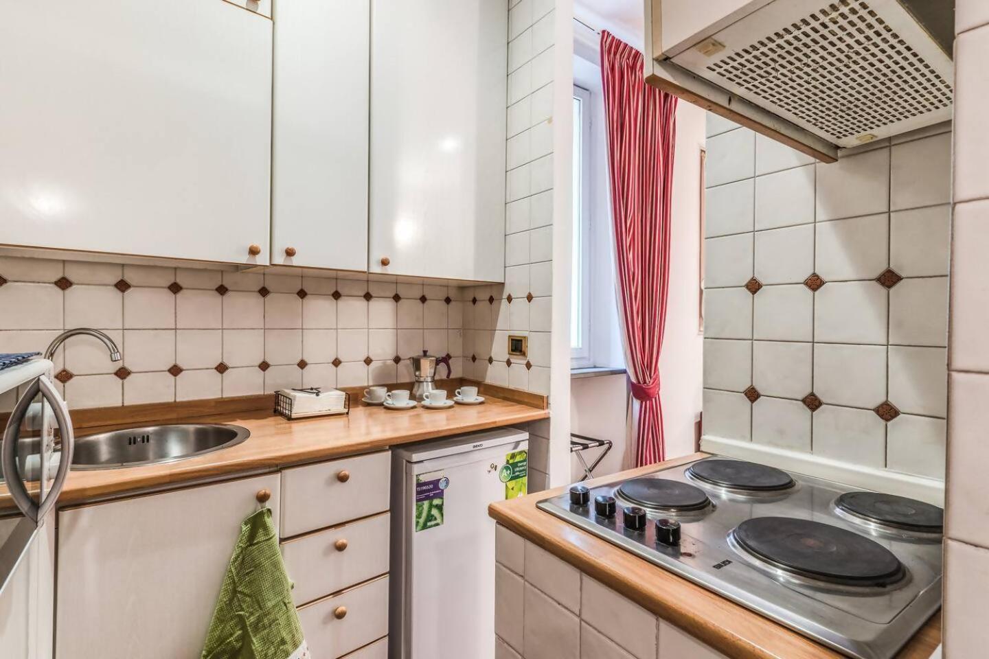 Apartmán Cozy Flat In Trevi Fountain Řím Exteriér fotografie